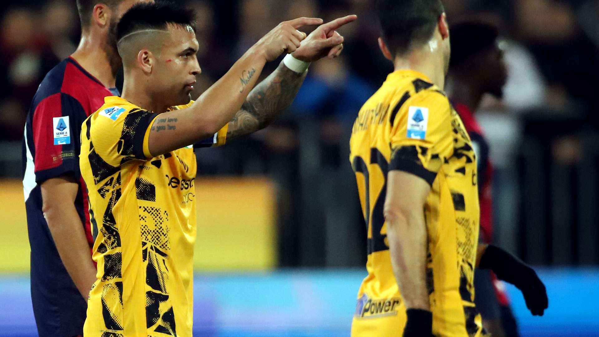 备受瞩目的 备受瞩目的