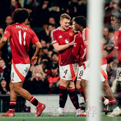 英媒:曼联加入格伊争夺战 与皇马拜仁等8队竞争 英媒:曼联加入格伊争夺战 与皇马拜仁等8队竞争